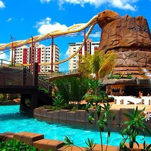 https://piazza-com-acesso-ao-acqua-park-adriele.caldasnovashotels.com